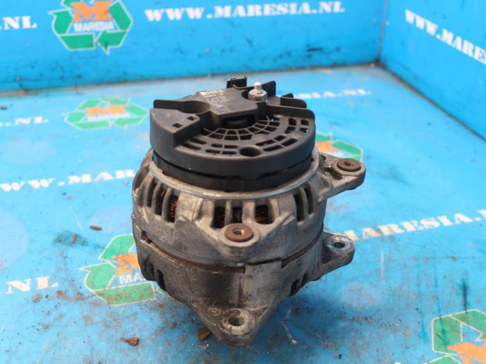 Begagnade Dynamo Nissan Qashqai (J10) 1.5 dCi Pris € 31,50 Marginaltabell erbjuds av Maresia Auto Recycling B.V.