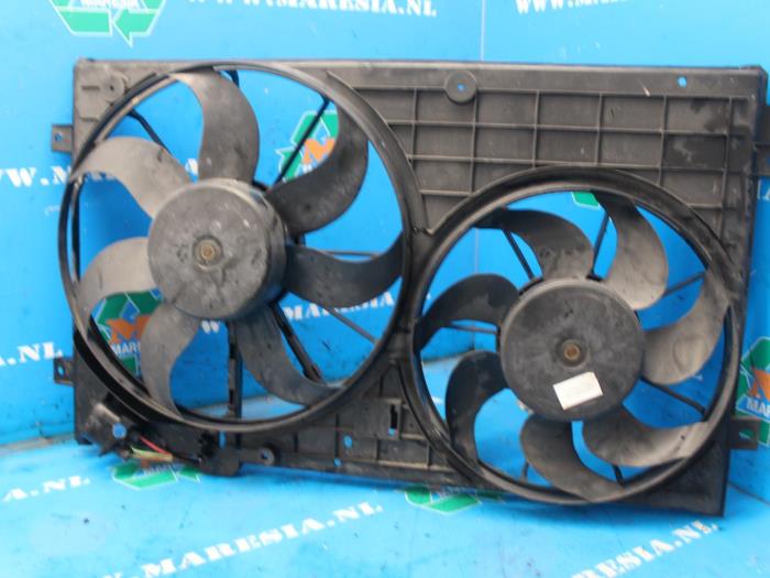 Używane Wentylator Seat Altea (5P1) 1.4 TSI 16V Cena € 73,50 Procedura marży oferowane przez Maresia Auto Recycling B.V.