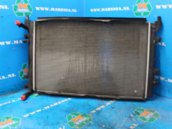 Usagé Radiateur Seat Altea (5P1) 1.4 TSI 16V Prix € 42,00 Règlement à la marge proposé par Maresia Auto Recycling B.V.