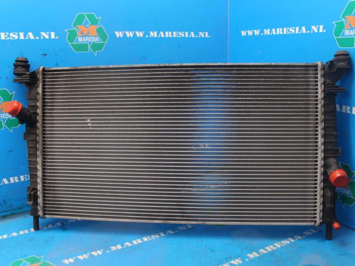 Usagé Radiateur Ford C-Max Prix € 42,00 Règlement à la marge proposé par Maresia Auto Recycling B.V.