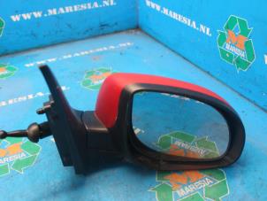 Used Wing mirror, right Kia Picanto (BA) 1.1 12V Price € 42,00 Margin scheme offered by Maresia Auto Recycling B.V.