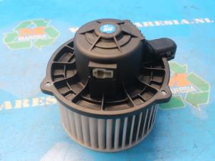 Used Heating and ventilation fan motor Hyundai Getz 1.3i 12V Price € 31,50 Margin scheme offered by Maresia Auto Recycling B.V.