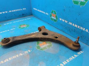 Used Front lower wishbone, right Mitsubishi Colt CZC 1.5 16V Price € 52,50 Margin scheme offered by Maresia Auto Recycling B.V.