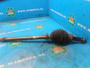 Used Front drive shaft, right Landrover Discovery Price € 89,25 Margin scheme offered by Maresia Auto Recycling B.V.