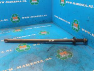 Used Drive shaft, rear right Landrover Discovery II 2.5 Td5 Price € 89,25 Margin scheme offered by Maresia Auto Recycling B.V.