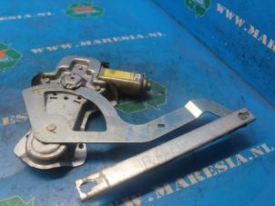 Used Rear door window mechanism 4-door, right Landrover Discovery II 2.5 Td5 Price € 52,50 Margin scheme offered by Maresia Auto Recycling B.V.