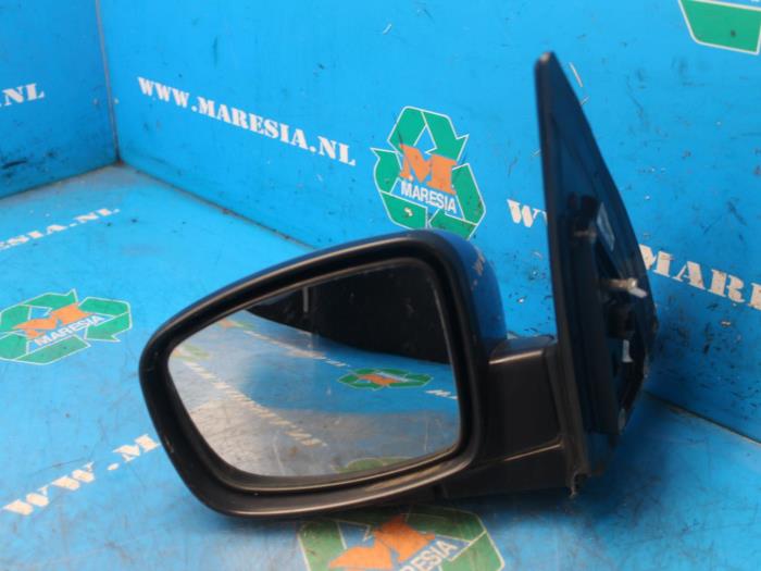 Wing mirror, left from a Toyota Yaris (P1) 1.3 16V VVT-i 2003