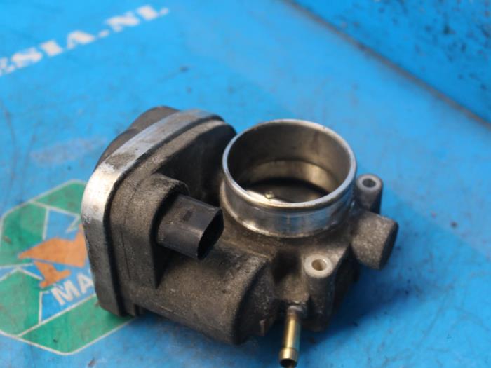 Gebrauchte Drosselklappengehäuse BMW Mini (R50/53) 1.6 16V One Preis € 78,75 Margenregelung angeboten von Maresia Auto Recycling B.V.