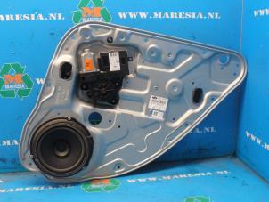 Begagnade Fönstermekanism för bakre dörr, 4-dörrars, höger Ford Kuga I 2.0 TDCi 16V 140 Pris € 68,25 Marginaltabell erbjuds av Maresia Auto Recycling B.V.