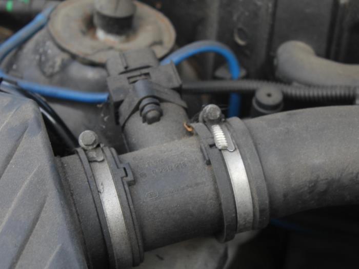 Gebrauchte Luftmengenmesser Opel Tigra Twin Top 1.4 16V Preis € 14,70 Margenregelung angeboten von Maresia Auto Recycling B.V.