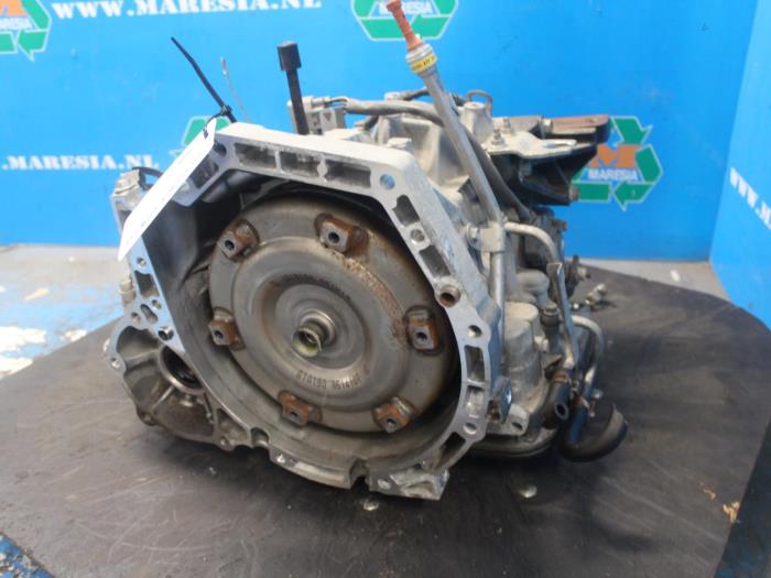 Gearbox from a Opel Agila (B) 1.2 16V 2008