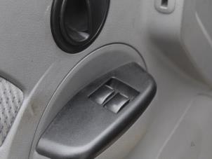 Usagé Lève vitre électrique avant droit Chevrolet Kalos (SF69) 1.4 Prix € 47,25 Règlement à la marge proposé par Maresia Auto Recycling B.V.