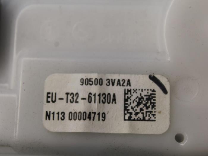 Mechanizm zamka tylnej klapy z Nissan Note (E12) 1.2 68 2013