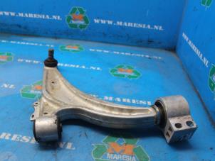 Used Front lower wishbone, right Chevrolet Cruze Price € 63,00 Margin scheme offered by Maresia Auto Recycling B.V.