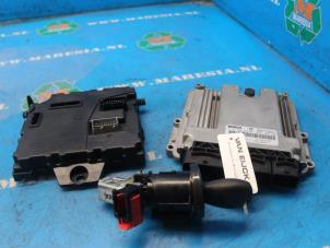 Used Ignition lock + computer Renault Kangoo Express (FW) 1.5 dCi 75 FAP Price € 262,50 Margin scheme offered by Maresia Auto Recycling B.V.