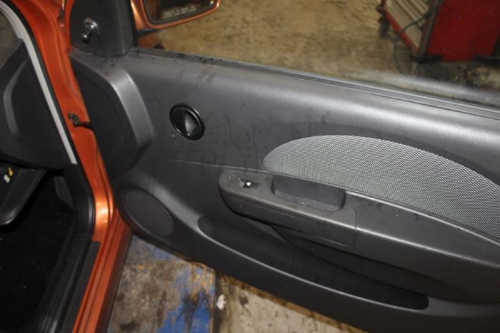 Window mechanism 2-door, front right from a Daewoo Kalos (SF48) 1.4 16V 2006