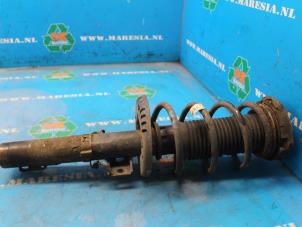 Used Front shock absorber rod, right Volkswagen Fox (5Z) 1.4 16V Price € 26,25 Margin scheme offered by Maresia Auto Recycling B.V.