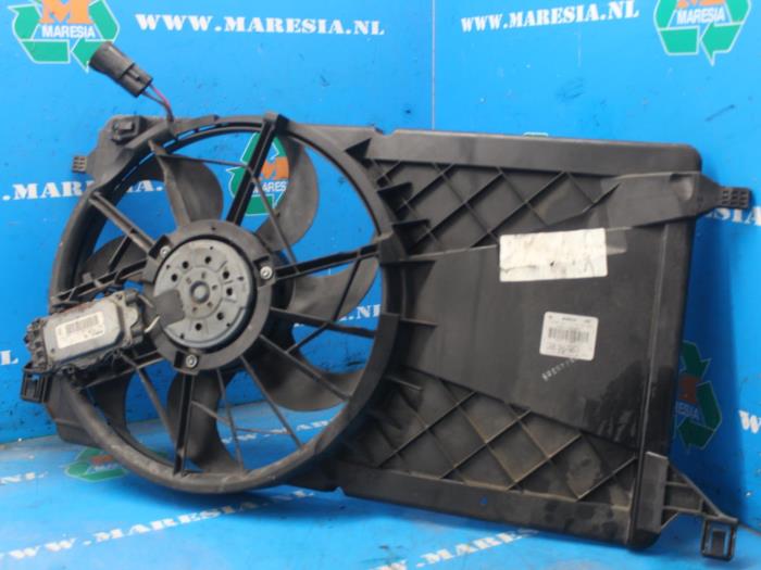 Używane Wentylator Ford C-Max Cena € 52,50 Procedura marży oferowane przez Maresia Auto Recycling B.V.