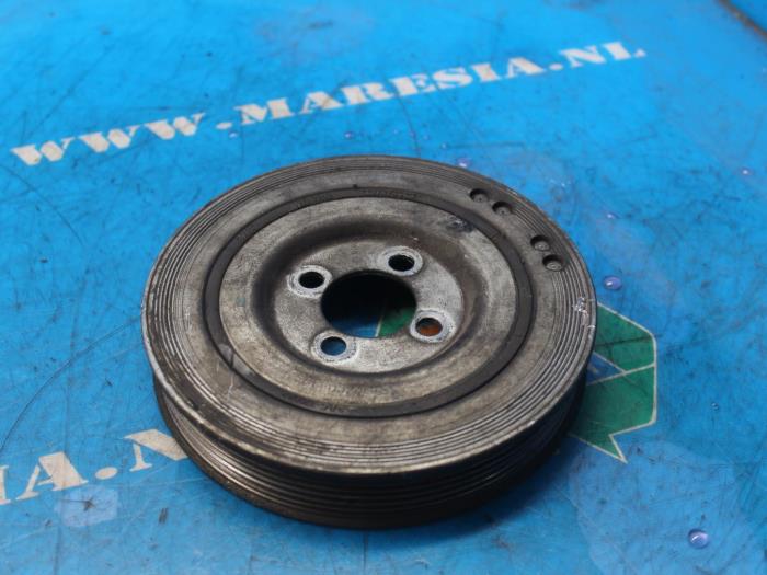 Crankshaft pulley from a Fiat Doblo Cargo (263) 1.3 MJ 16V DPF Euro 5 2014