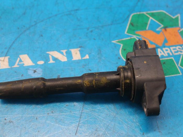 Usagé Bobine Renault Captur I (2R) 1.2 TCE 16V EDC Prix € 10,50 Règlement à la marge proposé par Maresia Auto Recycling B.V.