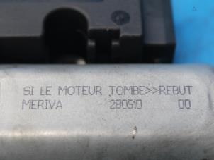 Usados Motor de techo deslizante Opel Meriva 1.7 CDTI 16V Precio € 73,50 Norma de margen ofrecido por Maresia Auto Recycling B.V.