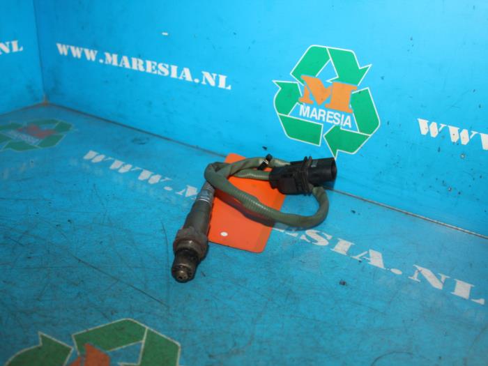 Usados Sonda Lambda Mercedes A (W169) 2.0 A-160 CDI 16V 5-Drs. Precio € 57,75 Norma de margen ofrecido por Maresia Auto Recycling B.V.