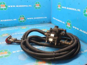 Used Air pump (suspension) Volkswagen Crafter 2.5 TDI 30/35/50 Price € 157,50 Margin scheme offered by Maresia Auto Recycling B.V.