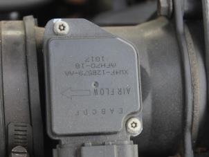 Usados Medidor de flujo de aire Jaguar S-type (X200) 3.0 V6 24V Precio € 26,25 Norma de margen ofrecido por Maresia Auto Recycling B.V.