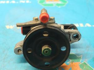 Used Power steering pump Hyundai Coupe 2.0i 16V CVVT Price € 52,50 Margin scheme offered by Maresia Auto Recycling B.V.
