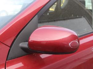 Used Wing mirror, left Kia Cee'd (EDB5) 1.6 CRDi 16V Price € 47,25 Margin scheme offered by Maresia Auto Recycling B.V.