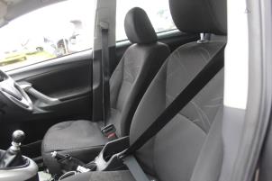 Usados Cinturón de seguridad derecha delante Toyota Verso Precio € 84,00 Norma de margen ofrecido por Maresia Auto Recycling B.V.