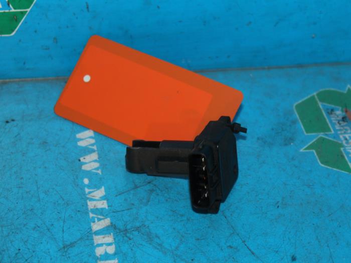 Begagnade Luftflödesmätare Suzuki Swift (ZA/ZC/ZD1/2/3/9) 1.3 VVT 16V Pris € 21,00 Marginaltabell erbjuds av Maresia Auto Recycling B.V.