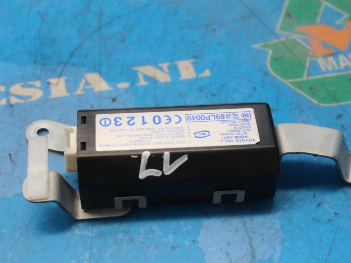 Używane Modul centralnego zamka Lexus LS (F4) 430 4.3 32V VVT-i Cena € 57,75 Procedura marży oferowane przez Maresia Auto Recycling B.V.