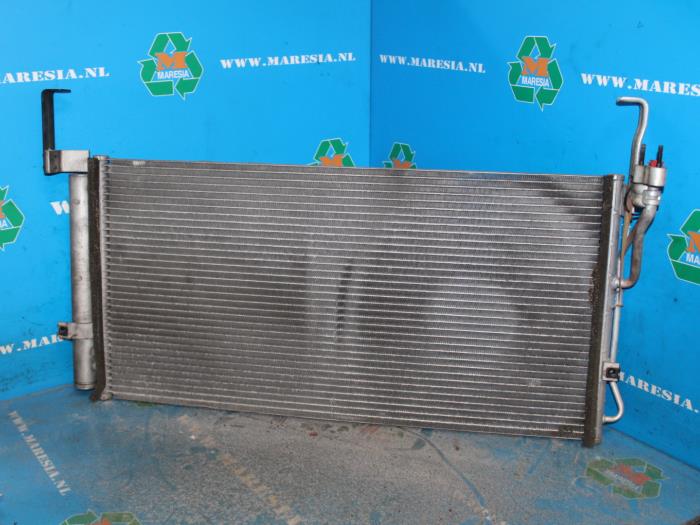 Begagnade AC-radiator Hyundai Santa Fe I 2.4 16V 4x2 Pris € 78,75 Marginaltabell erbjuds av Maresia Auto Recycling B.V.