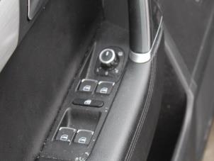 Usagé Mécanique vitre 4portes arrière droite Volkswagen Passat Variant (365) 2.0 TDI 16V 140 Prix € 68,25 Règlement à la marge proposé par Maresia Auto Recycling B.V.
