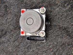 ABS-pump från en Suzuki SX4 (EY/GY) 1.6 16V VVT Comfort,Exclusive Autom. 2007