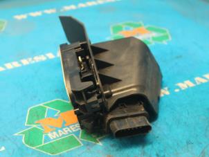 Used Rear door mechanism 4-door, right Ford B-Max (JK8) 1.6 TDCi 95 Price € 51,45 Margin scheme offered by Maresia Auto Recycling B.V.