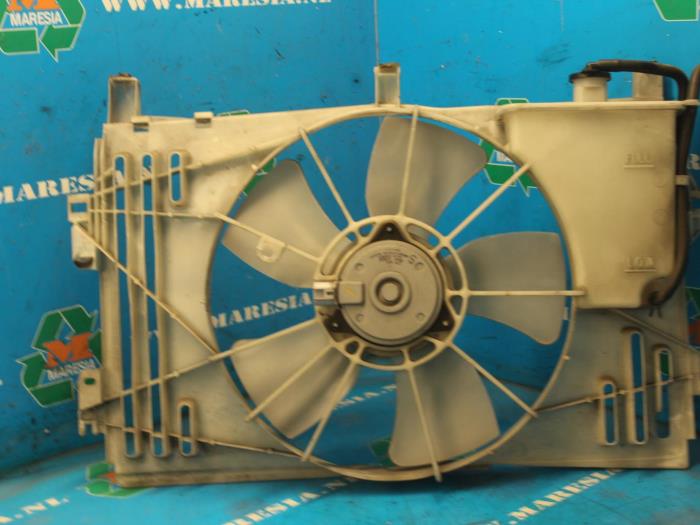 Cooling fans Toyota Corolla 1.4 16V VVTi 1636300090