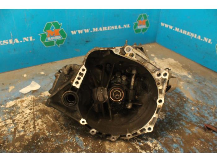 Usagé Boîte de vitesse Toyota Yaris II (P9) 1.0 12V VVT-i Prix € 199,50 Règlement à la marge proposé par Maresia Auto Recycling B.V.