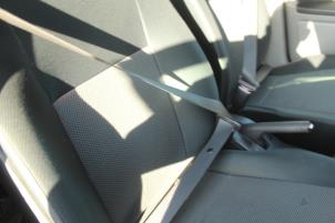 Usados Cinturón de seguridad derecha delante Suzuki SX4 (EY/GY) 1.6 16V VVT Comfort,Exclusive Autom. Precio € 105,00 Norma de margen ofrecido por Maresia Auto Recycling B.V.