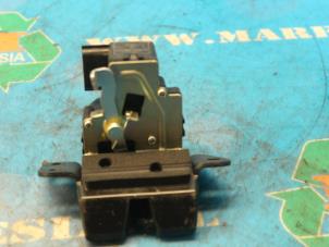 Used Tailgate lock mechanism Kia Venga 1.4 CVVT 16V Price € 42,00 Margin scheme offered by Maresia Auto Recycling B.V.