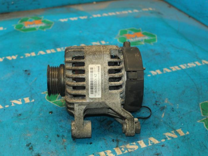 Usagé Dynamo Opel Tigra Twin Top Prix € 26,25 Règlement à la marge proposé par Maresia Auto Recycling B.V.