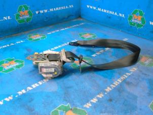 Used Front seatbelt, left Nissan Micra (K12) 1.2 16V Price € 52,50 Margin scheme offered by Maresia Auto Recycling B.V.
