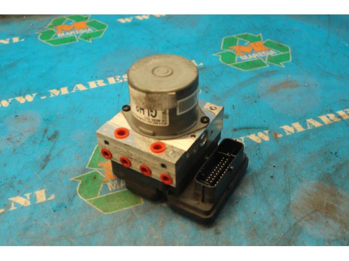 Begagnade ABS-pump Hyundai i20 (GBB) 1.0 T-GDI 100 12V Pris € 152,25 Marginaltabell erbjuds av Maresia Auto Recycling B.V.