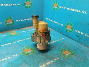 Used Power steering pump Dacia Lodgy (JS) 1.2 TCE 16V Price € 262,50 Margin scheme offered by Maresia Auto Recycling B.V.