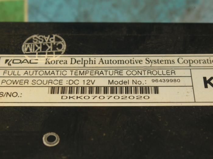 Panel de control de calefacción de un Daewoo Lacetti (KLAN) 2.0 TDCi 16V 2008