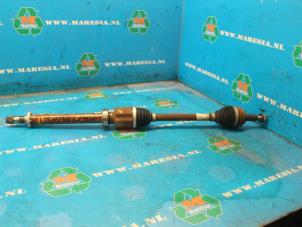 Used Front drive shaft, right Renault Clio IV (5R) 0.9 Energy TCE 90 12V Price € 105,00 Margin scheme offered by Maresia Auto Recycling B.V.