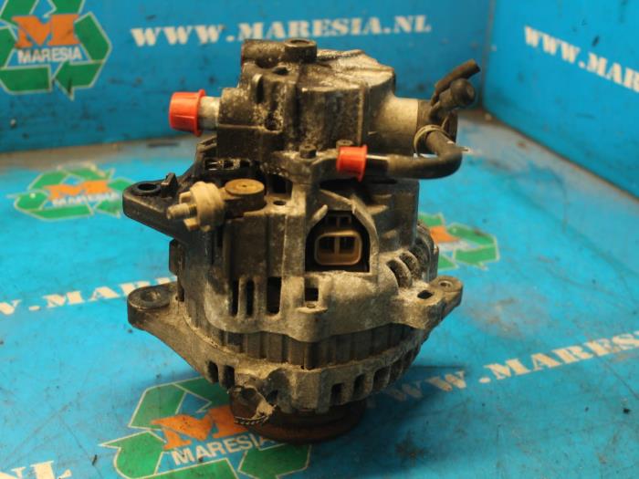 Begagnade Dynamo Hyundai H-1/H-200 2.5 Tdi Pris € 47,25 Marginaltabell erbjuds av Maresia Auto Recycling B.V.