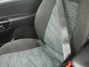 Usados Cinturón de seguridad derecha delante Kia Pro cee'd (EDB3) Precio € 73,50 Norma de margen ofrecido por Maresia Auto Recycling B.V.