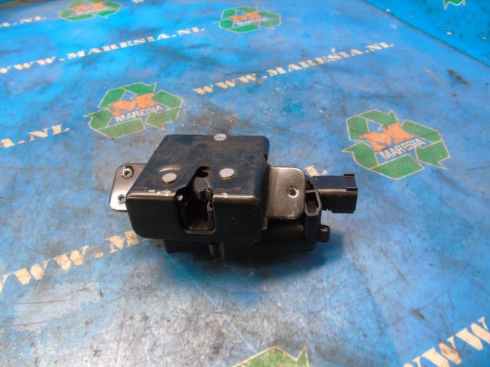 Tailgate lock mechanism Opel Insignia - 13503467